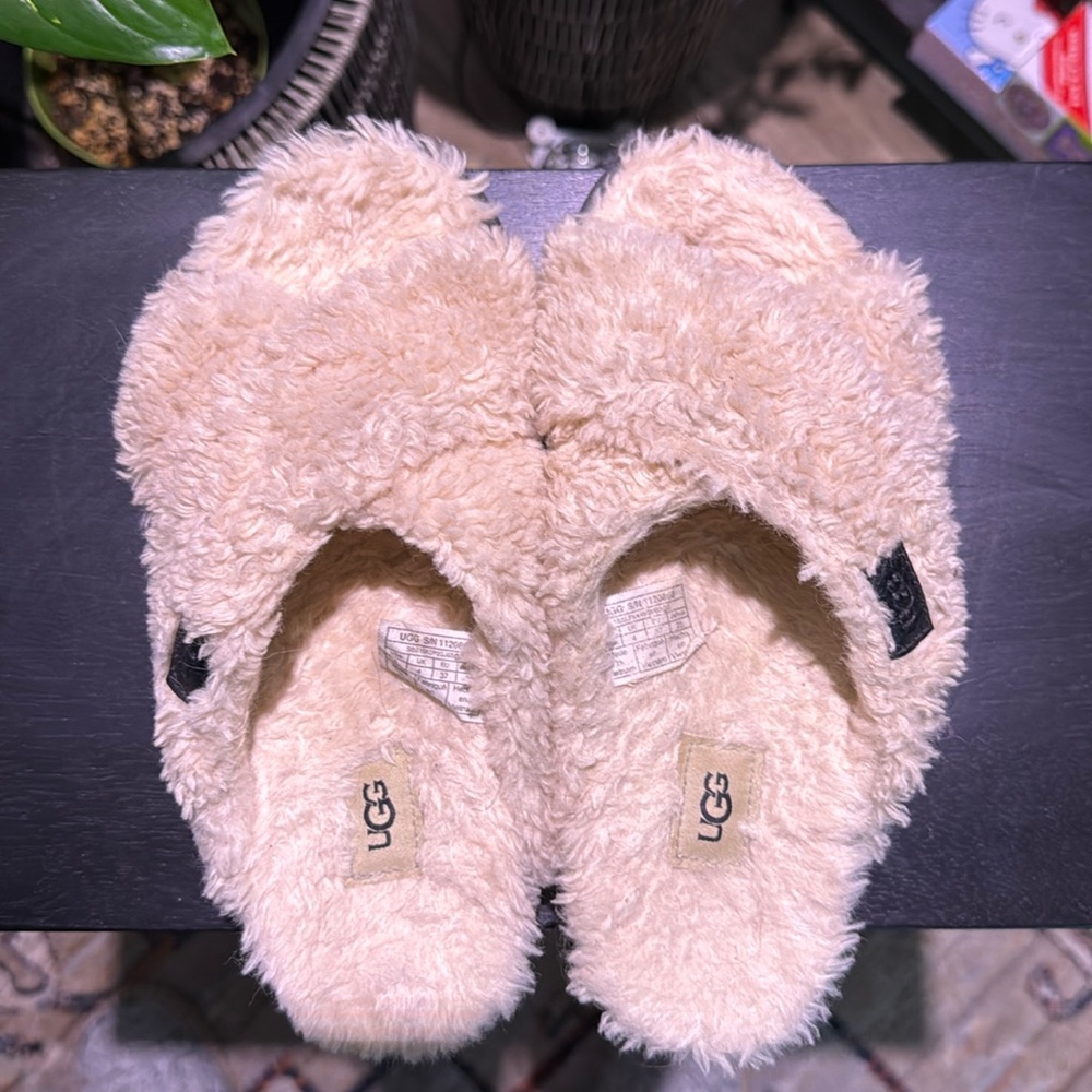 Ugg Fuzz Sugar Cross Platform Slide